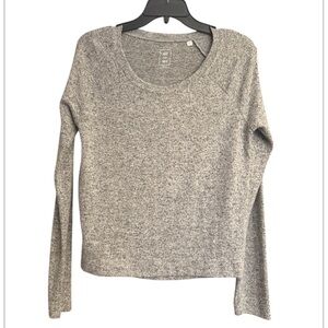 Me to We Heather Gray Knit Top NWOT